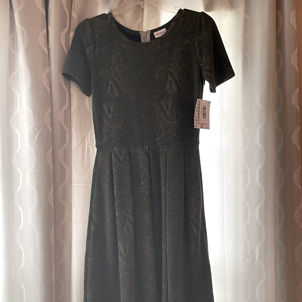 NWT Olive green Lularoe Amelia dress with pockets